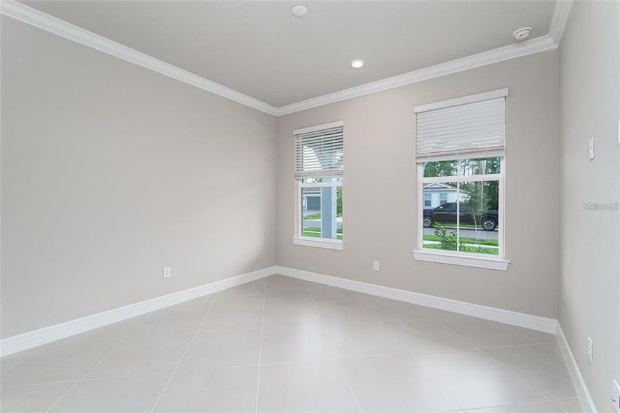 Spacious, unfurnished interior of a new home in , St. Cloud (Image 33).