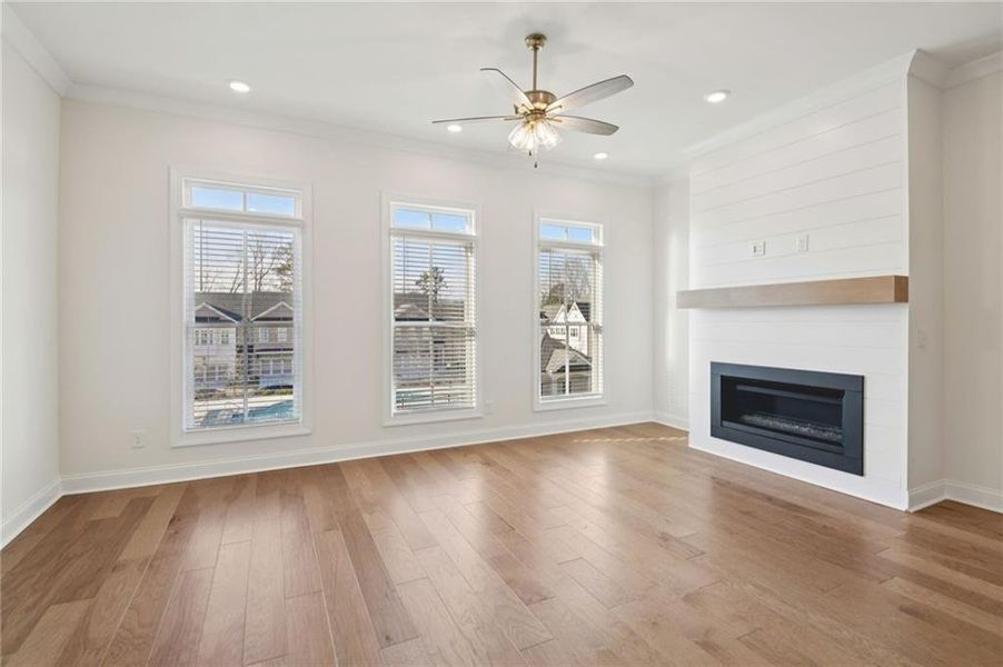Spacious, unfurnished interior of a new home in Ward's Crossing, Johns Creek (Image 42).