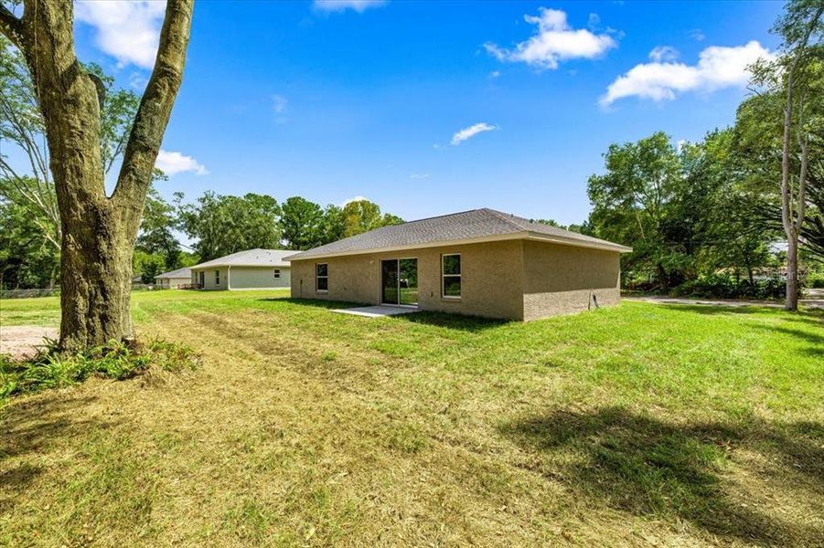 Exterior details and patio area of a home in , Ocala (Image 4).