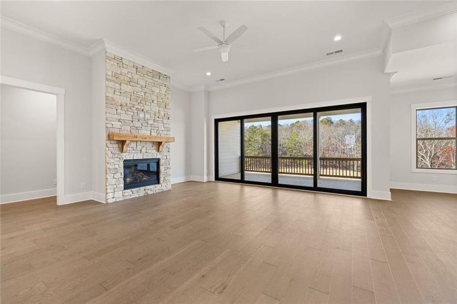 Spacious, unfurnished interior of a new home in Horizon at Laurel Canyon, Canton (Image 48).