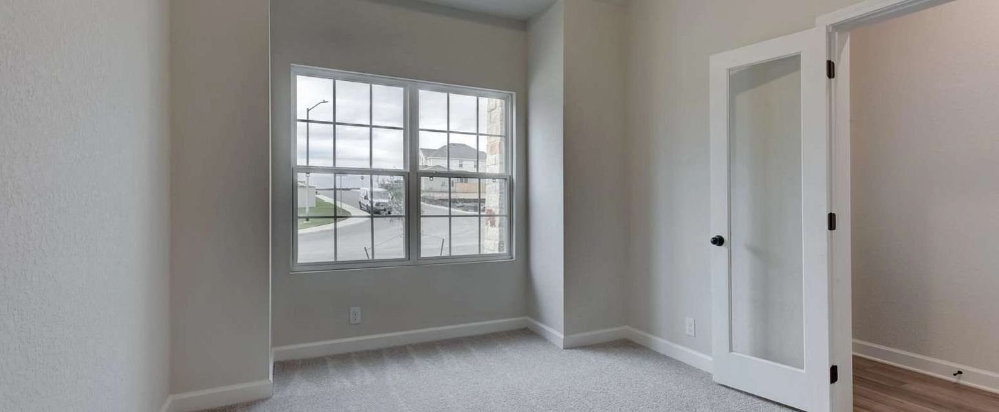 Representative unfurnished interior of a home built from the Sycamore by Ashton Woods in Arcadia Ridge, San Antonio (Image 14).