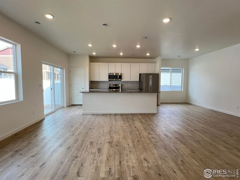 Spacious, unfurnished interior of a new home in Union Colony West, Greeley (Image 15).
