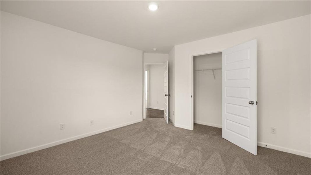 Spacious, unfurnished interior of a new home in Westland, Bogart (Image 20).
