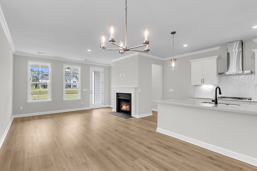 Spacious, unfurnished interior of a new home in Pineland Preserve, Summerville (Image 21).