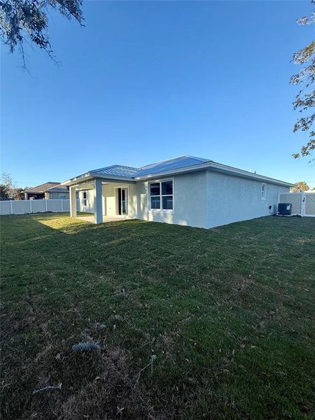 Exterior details and patio area of a home in , Bunnell (Image 15).
