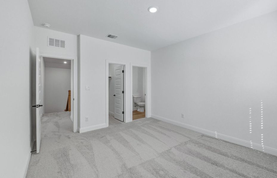 Spacious, unfurnished interior of a new home in Santa Rita Ranch, Liberty Hill (Image 28). Spacious, unfurnished interior of a new home in Santa Rita Ranch, Liberty Hill (Image 28).
