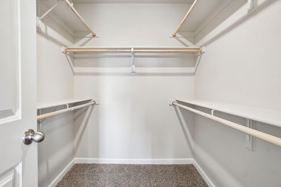 Spacious, unfurnished interior of a new home in Spring Valley, Longmont (Image 10). Spacious, unfurnished interior of a new home in Spring Valley, Longmont (Image 10).