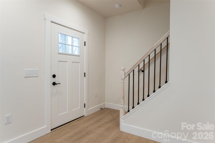 Spacious, unfurnished interior of a new home in , Fairview (Image 35).