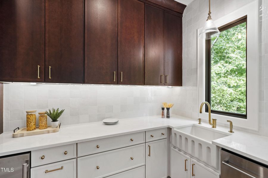 Tanbark (35) Tanbark (35)