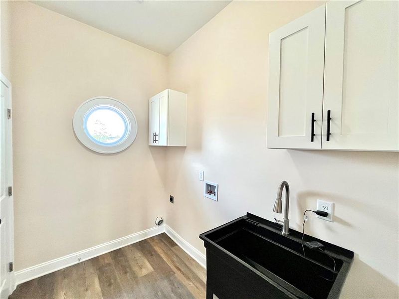 Image 18 of a home in .