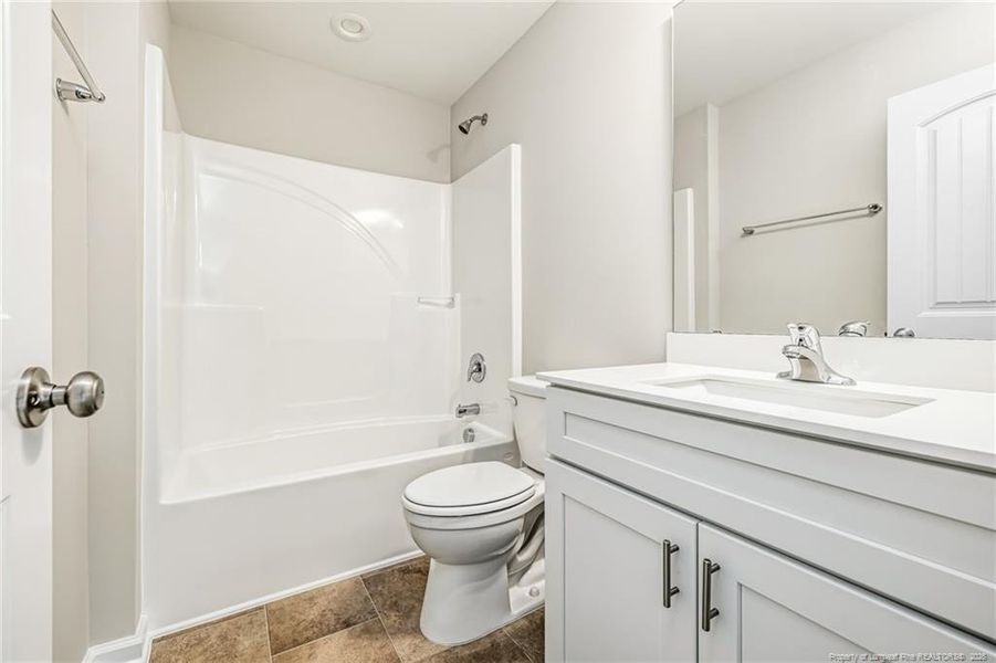 Full Bath between spare bedrooms Full Bath between spare bedrooms