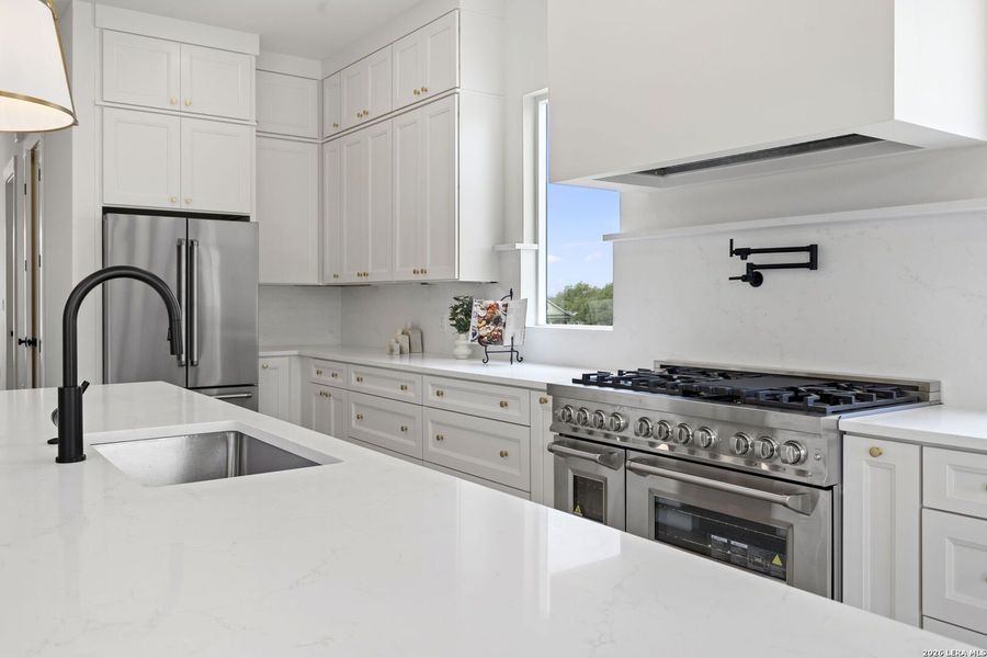 Furnished interior view inside a new home in , Bulverde (Image 34).