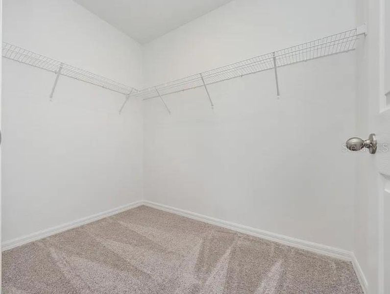 Spacious, unfurnished interior of a new home in Deer Run at Crosswinds, Davenport (Image 16). Spacious, unfurnished interior of a new home in Deer Run at Crosswinds, Davenport (Image 16).