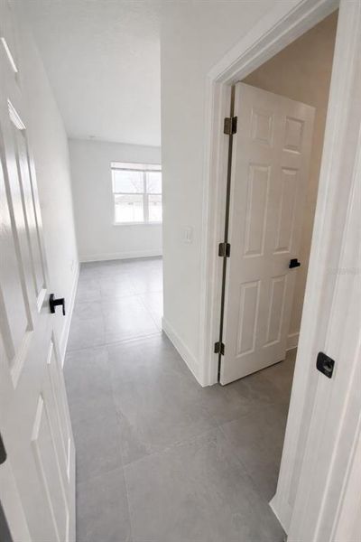 Spacious, unfurnished interior of a new home in , Ocala (Image 19).