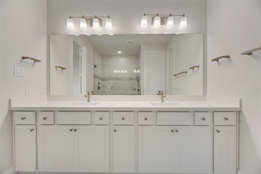 Image 31 of a home in Collin Creek. Image 31 of a home in Collin Creek.