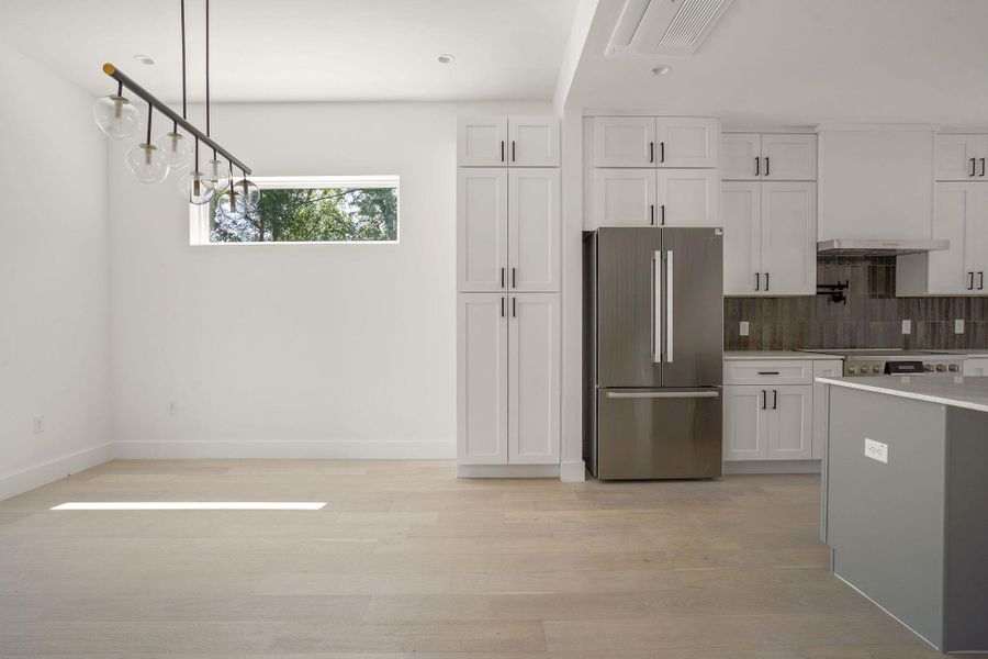 Spacious, unfurnished interior of a new home in , Austin (Image 31).