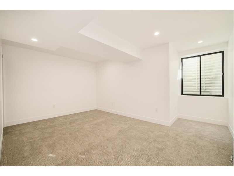 Spacious, unfurnished interior of a new home in , Denver (Image 32).
