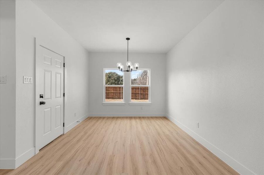 Spacious, unfurnished interior of a new home in , Grand Prairie (Image 11).