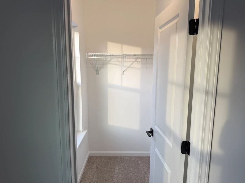 Walk-In featuring the AW Collection® Artisan - Simple, spacious, and effortlessly styled. Walk-In featuring the AW Collection® Artisan - Simple, spacious, and effortlessly styled.