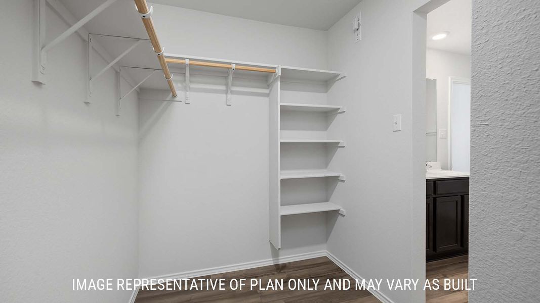 Spacious, unfurnished interior of a new home in Pecan Creek, Temple (Image 16).