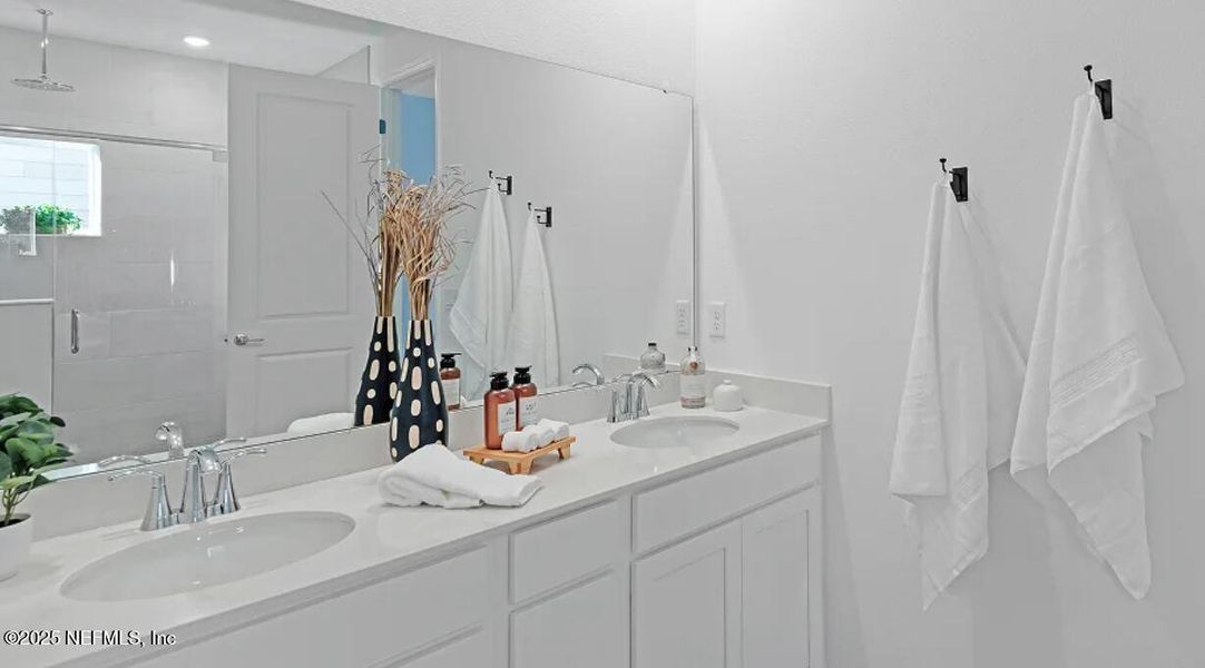 Furnished interior view inside a new home in St Augustine Lakes: St Augustine Lakes 40S, St. Augustine (Image 17).