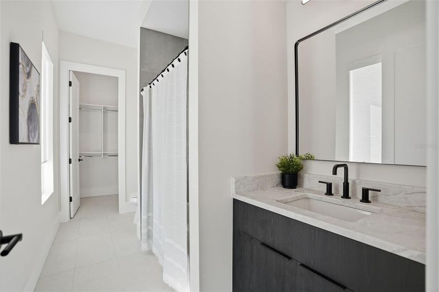 Furnished interior view inside a new home in , Tampa (Image 50).