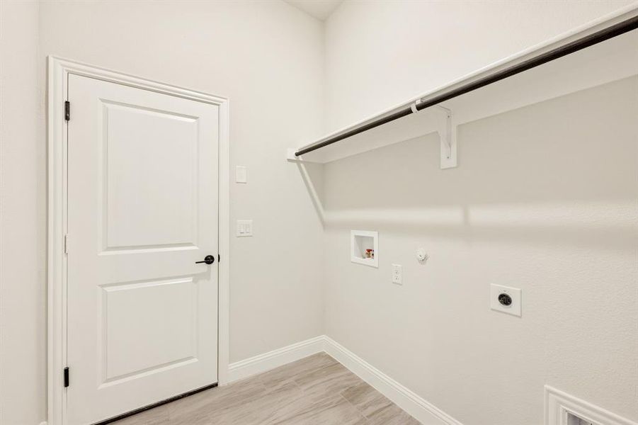 Spacious, unfurnished interior of a new home in Sunset Ridge, Alvarado (Image 25). Spacious, unfurnished interior of a new home in Sunset Ridge, Alvarado (Image 25).