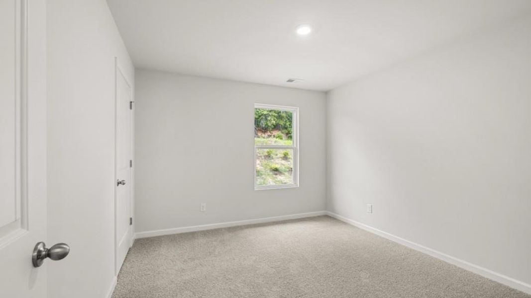 Spacious, unfurnished interior of a new home in South Wind, Union City (Image 27).