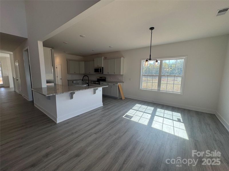 Spacious, unfurnished interior of a new home in Kerns Ridge, Salisbury (Image 9).