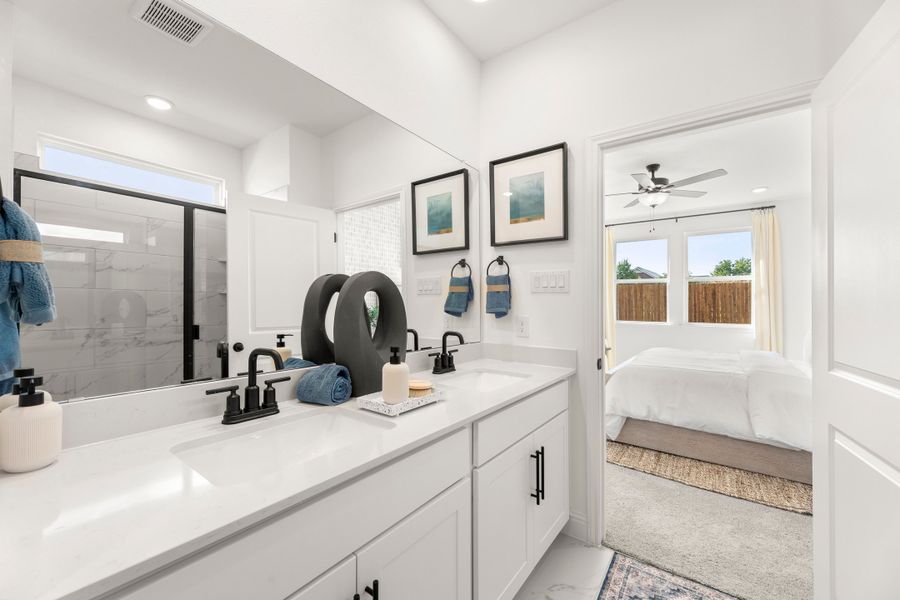 Representative furnished interior of a home built from the The Laurel G by Davidson Homes LLC in Meadow Ridge Estates, Josephine (Image 23).
