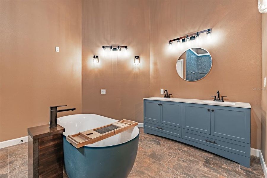 Furnished interior view inside a new home in , Spring Hill (Image 49).