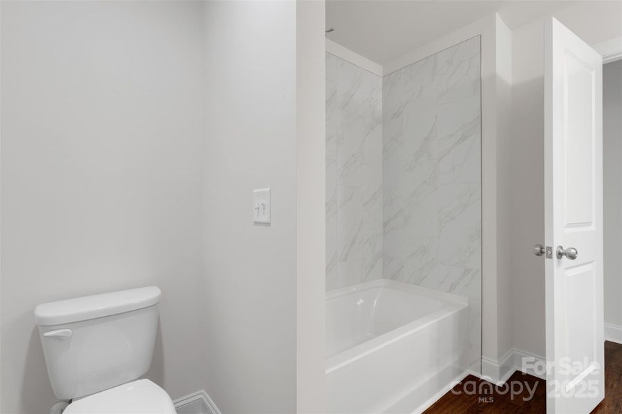 Furnished interior view inside a new home in , Lincolnton (Image 10).