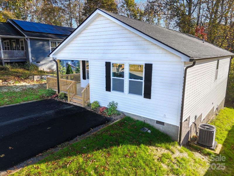 Image 43 of a home in .