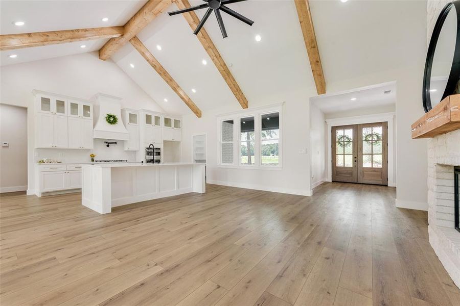 Spacious, unfurnished interior of a new home in , Lindale (Image 21).