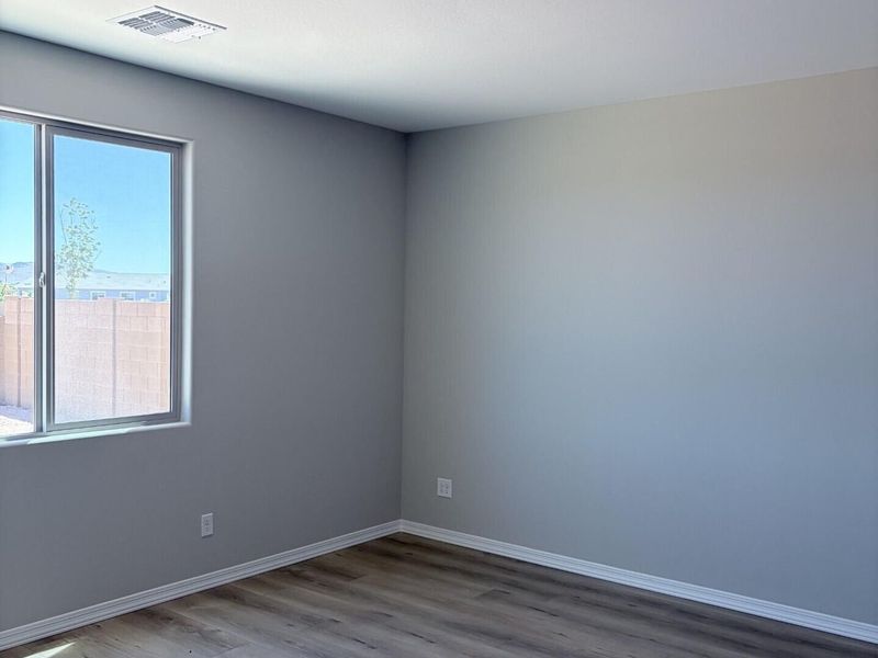 Spacious, unfurnished interior of a new home in North Ridge at Pronghorn Ranch, Prescott Valley (Image 10). Spacious, unfurnished interior of a new home in North Ridge at Pronghorn Ranch, Prescott Valley (Image 10).