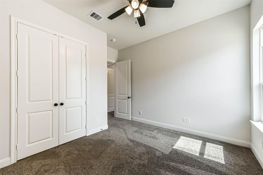 Spacious, unfurnished interior of a new home in , Baytown (Image 38).