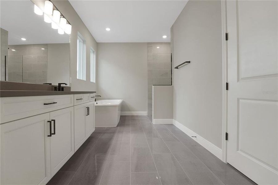 Furnished interior view inside a new home in Palms at Windermere, Windermere (Image 31). Furnished interior view inside a new home in Palms at Windermere, Windermere (Image 31).