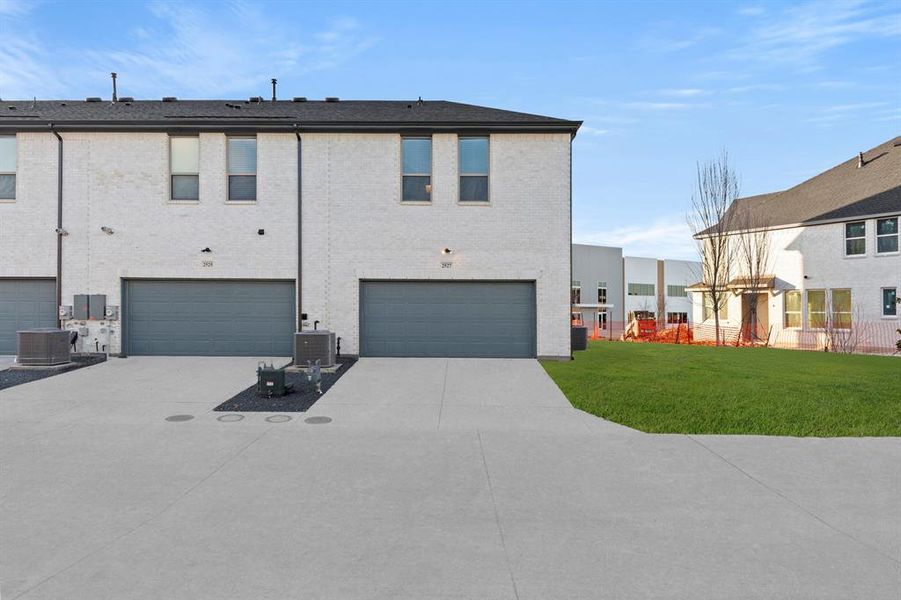 26. 2527 Huxley - Back 26. 2527 Huxley - Back