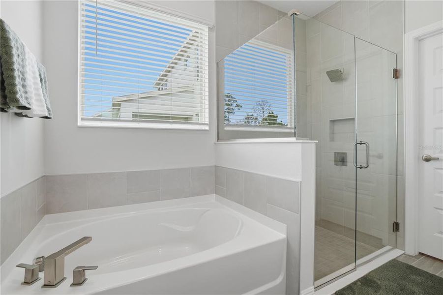 Furnished interior view inside a new home in Waterleigh, Winter Garden (Image 16).