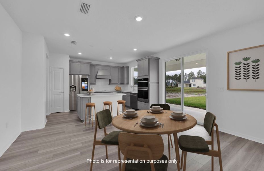 Furnished interior view inside a new home in Hyland Trail, Green Cove Springs (Image 10).