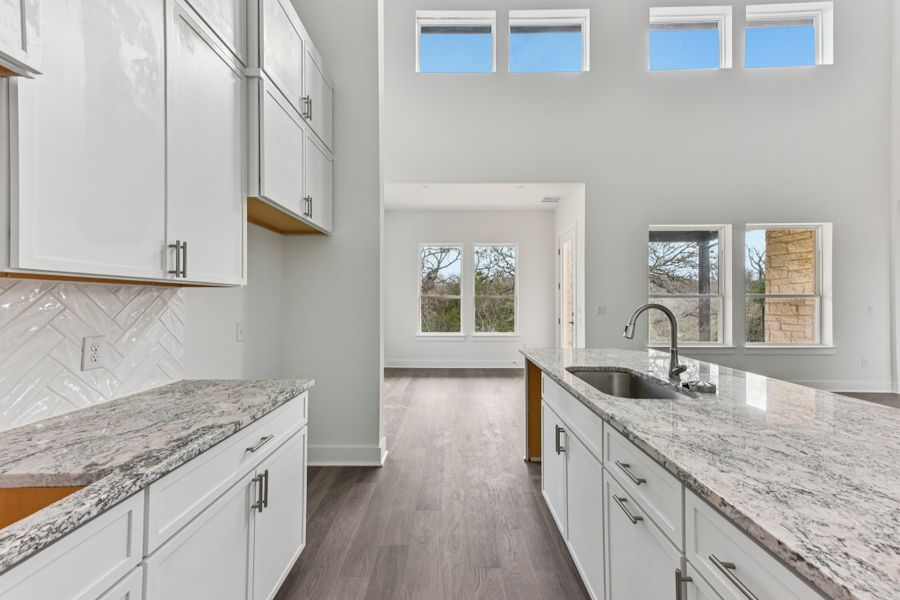 16 web or mls San Saba Dr S2412 016 16 web or mls San Saba Dr S2412 016