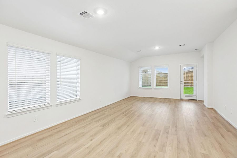Spacious, unfurnished interior of a new home in Riviera Pines - Traditional Series, Conroe (Image 25).