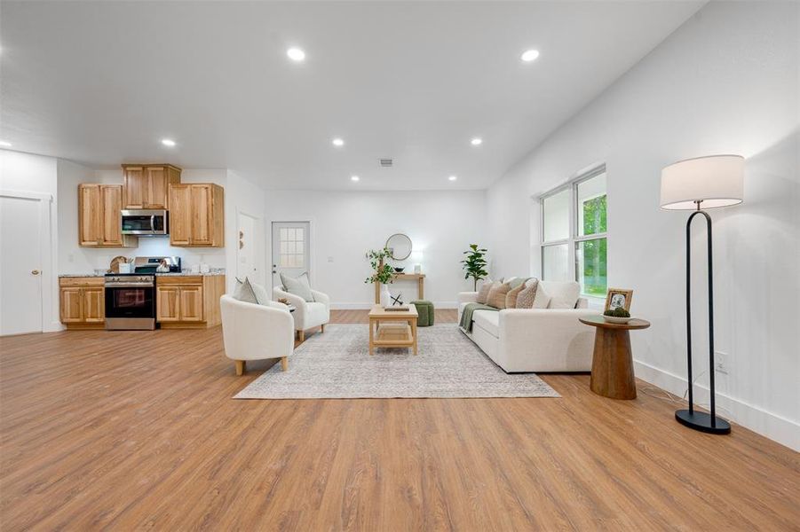Furnished interior view inside a new home in , Sumner (Image 11).