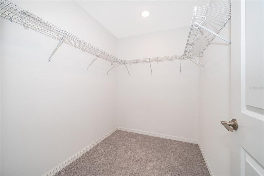 Spacious, unfurnished interior of a new home in Marion Creek, Haines City (Image 14). Spacious, unfurnished interior of a new home in Marion Creek, Haines City (Image 14).