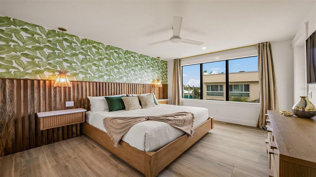 Furnished interior view inside a new home in , Sarasota (Image 40).