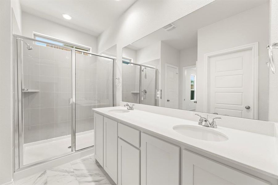 23. 3112 Yellow Pine - Bath (4)