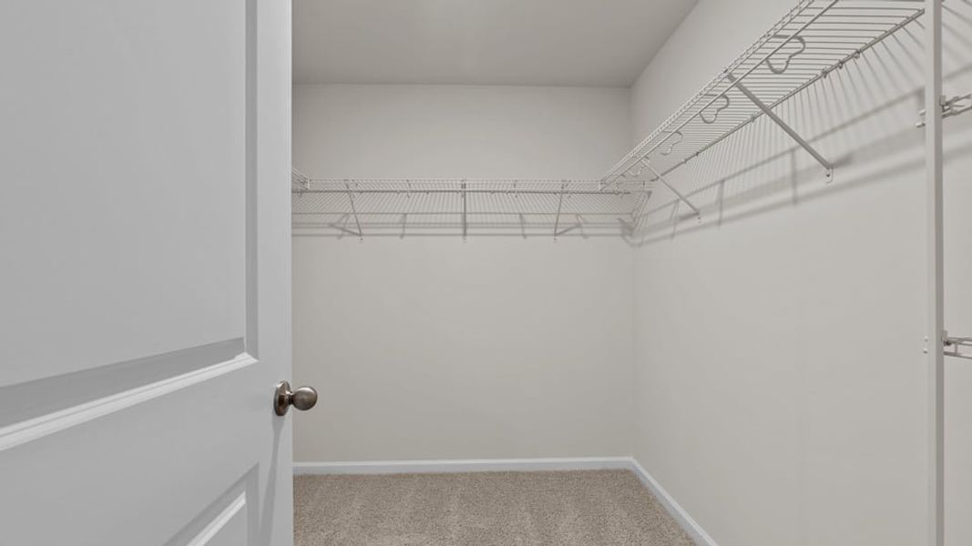 Spacious, unfurnished interior of a new home in Blair Ridge, La Grange (Image 35).