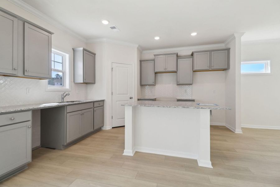 15-web-or-mls-Flat Coat Ln-009