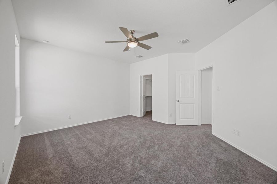 Spacious, unfurnished interior of a new home in Overlook Ranch, Georgetown (Image 32). Spacious, unfurnished interior of a new home in Overlook Ranch, Georgetown (Image 32).