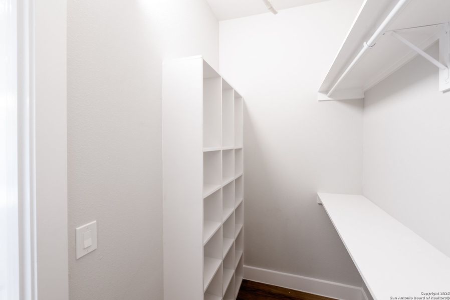 Image 43 of a home in . Image 43 of a home in .